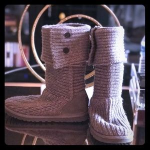 Grey sweater knit Ugg boots 6M